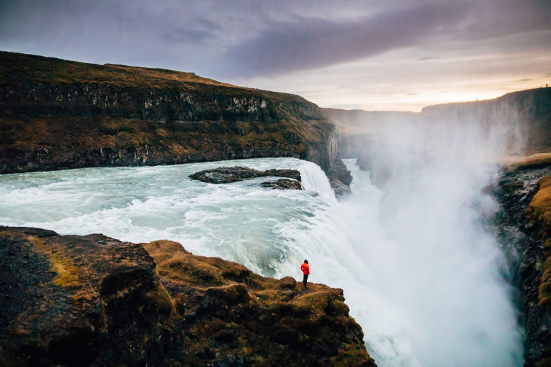 Widok na wodospad Gullfoss w Islandii