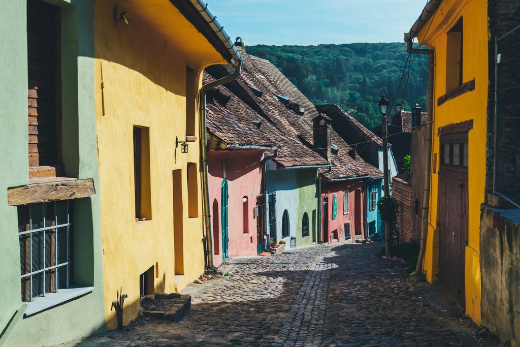 uliczka w średniowiecznym mieście Sighisoara